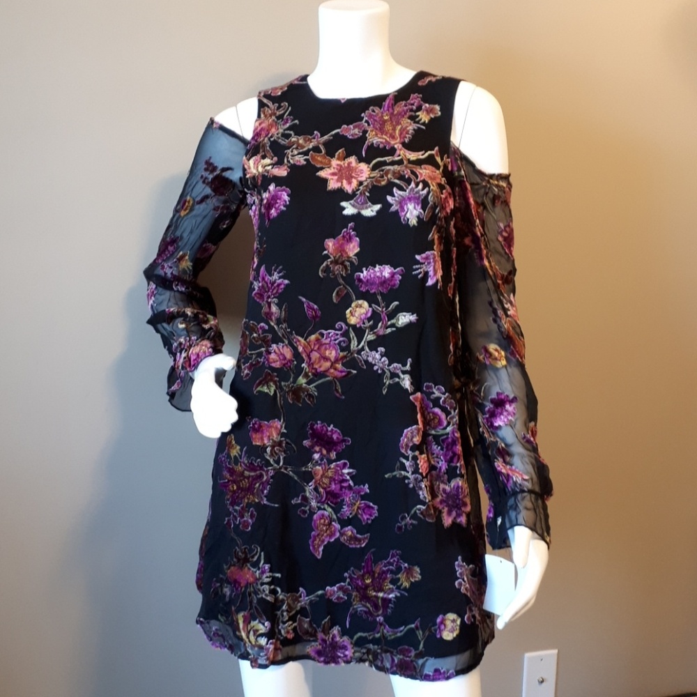Chelsea28 Forged Kelly Floral Dress